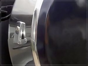 Бокс (чехол) запасного колеса RALEX-TUNING из нержавеющей стали (265/70 R16; 265/65 R17; 265/60 R18) Toyota LAND CRUISER PRADO 120 под резину BRIDGESTONE|escape:'html'